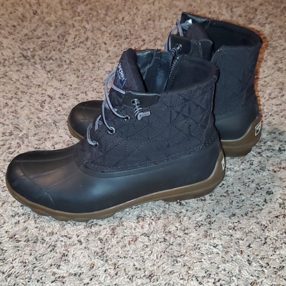 saltwater quilted duck boot